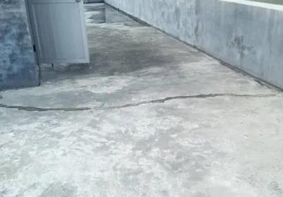 宁海楼顶漏水维修公司分享下如何解决卫生间隐蔽部位漏水的问题?